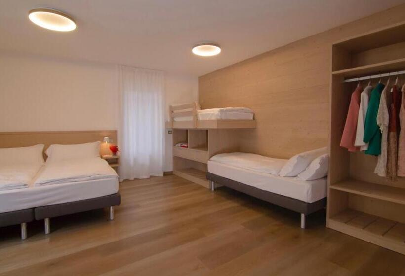 4인용 스탠다드 룸, Miralago