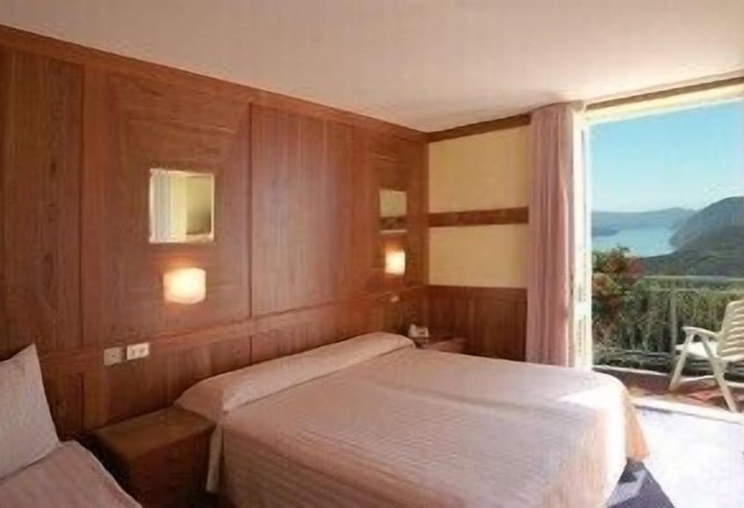 스탠다드 트리플 룸, Miralago