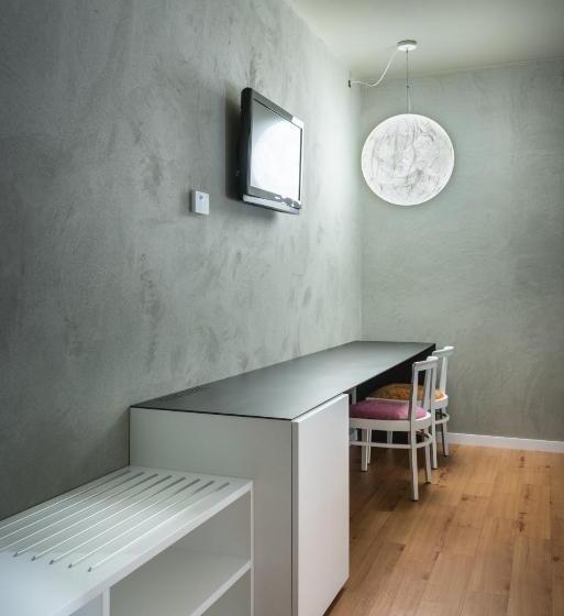 חדר סופריור, Point