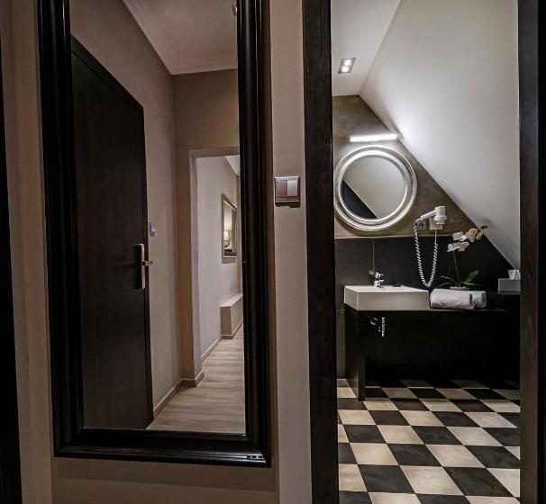 프리미엄 룸, Rango