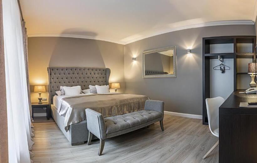 스탠다드 룸, Rango