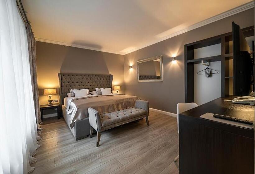 스탠다드 룸, Rango