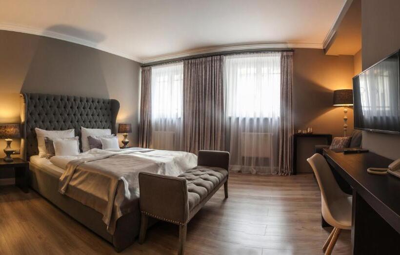 스탠다드 룸, Rango