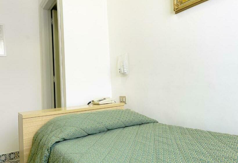 Номер Стандарт Индивидуальный, Reginella