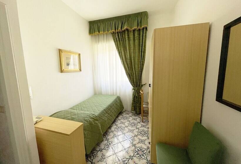 Номер Стандарт Индивидуальный, Reginella