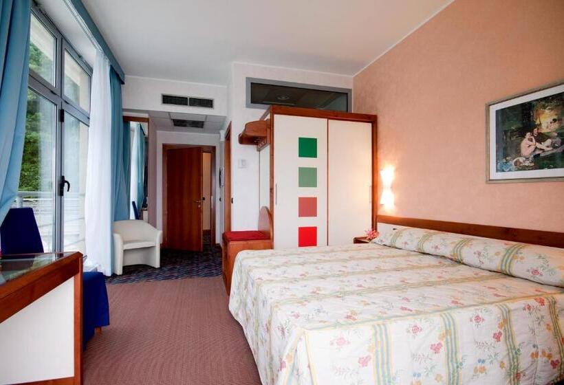 اتاق استاندارد با چشمانداز دریا, San Terenzo