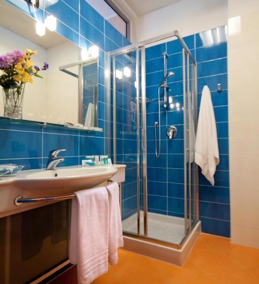 اتاق استاندارد, San Terenzo