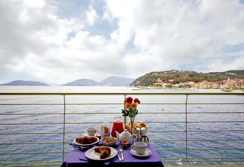 اتاق استاندارد با چشمانداز دریا, San Terenzo