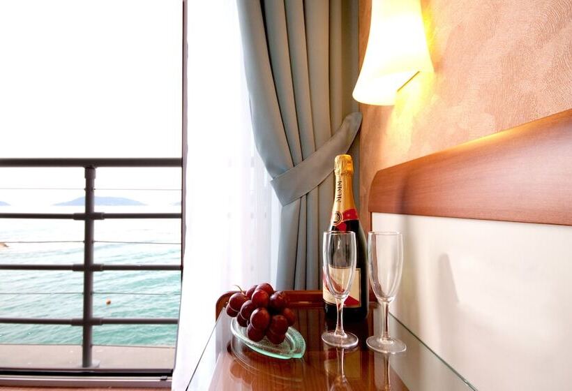 Triple Room Sea View, San Terenzo