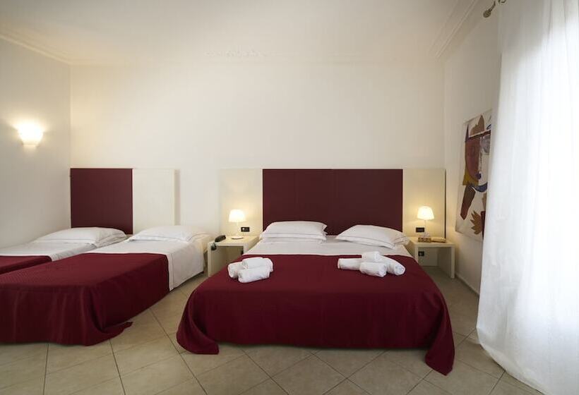غرفة قياسية رباعية, Santuzza Art Hotel Catania