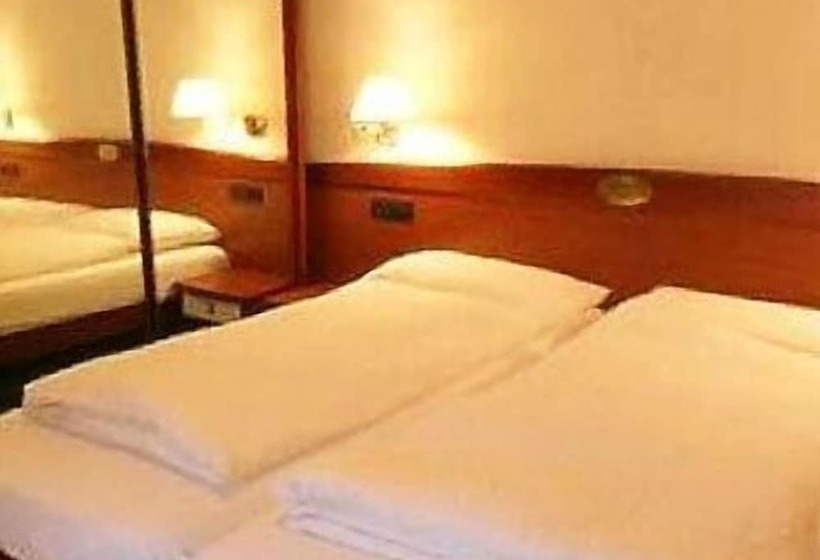 اتاق استاندارد, Toresela Bike Am Gardasee