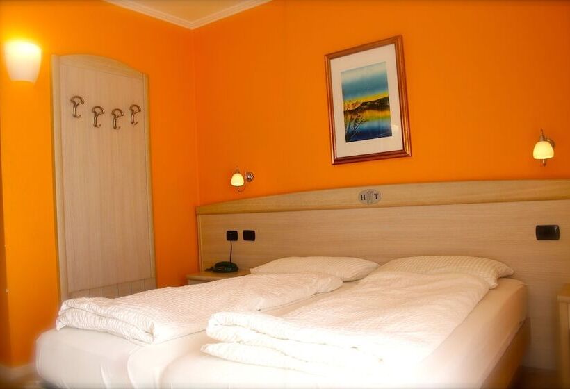 اتاق استاندارد چهار تخته, Toresela Bike Am Gardasee