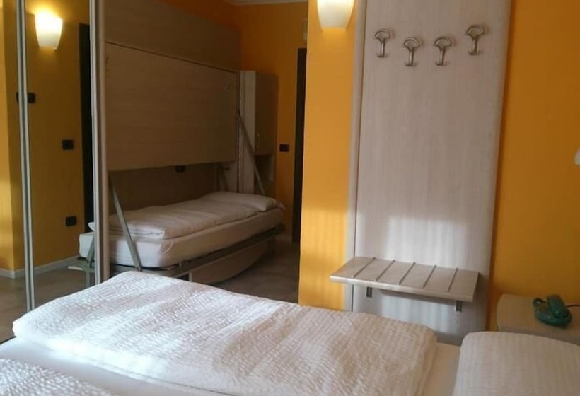 اتاق استاندارد سه نفره, Toresela Bike Am Gardasee