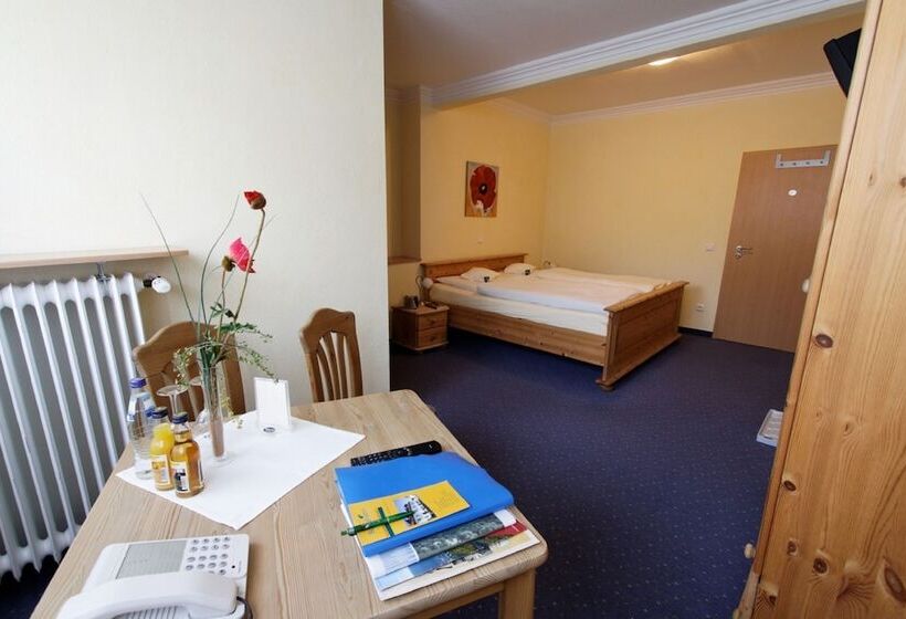 חדר קומפורט, Und Landgasthof Zum Bockshahn