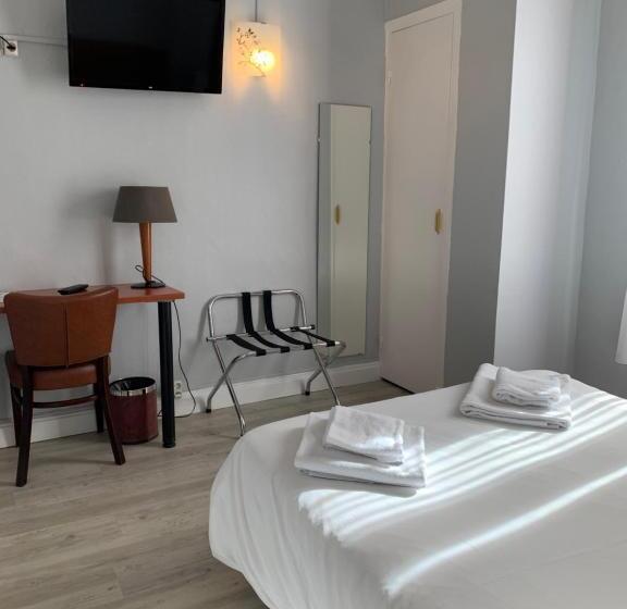 スタンダードルーム, Wilson Square