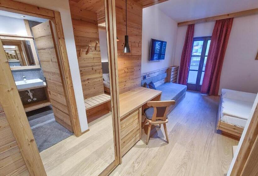 غرفة قياسية ثلاثية, Park Hotel Sport