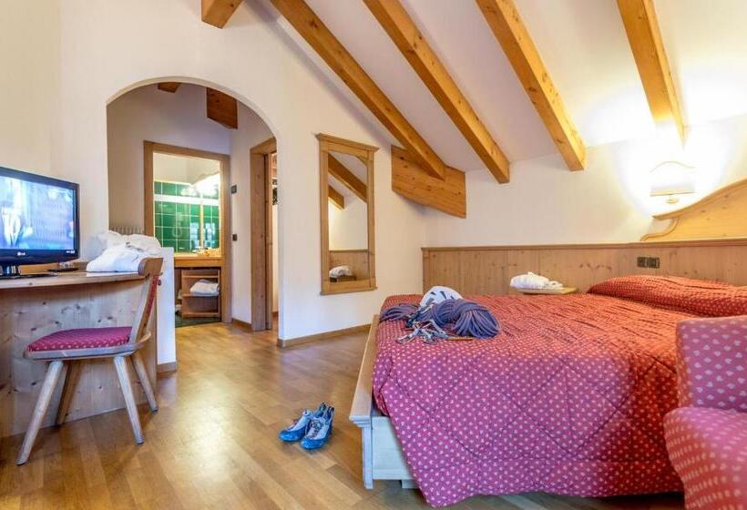 غرفة سوبيريور ثلاثية, Park Hotel Sport