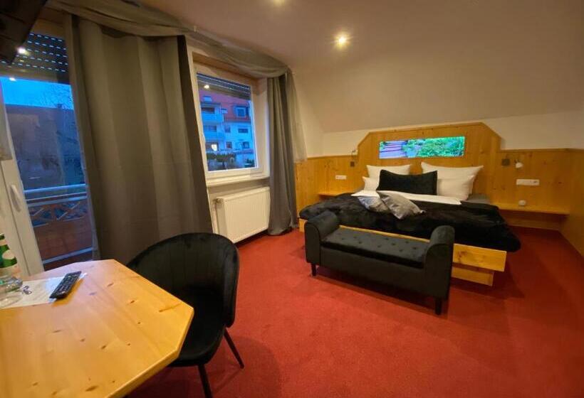 스탠다드 룸, Wilder Mann