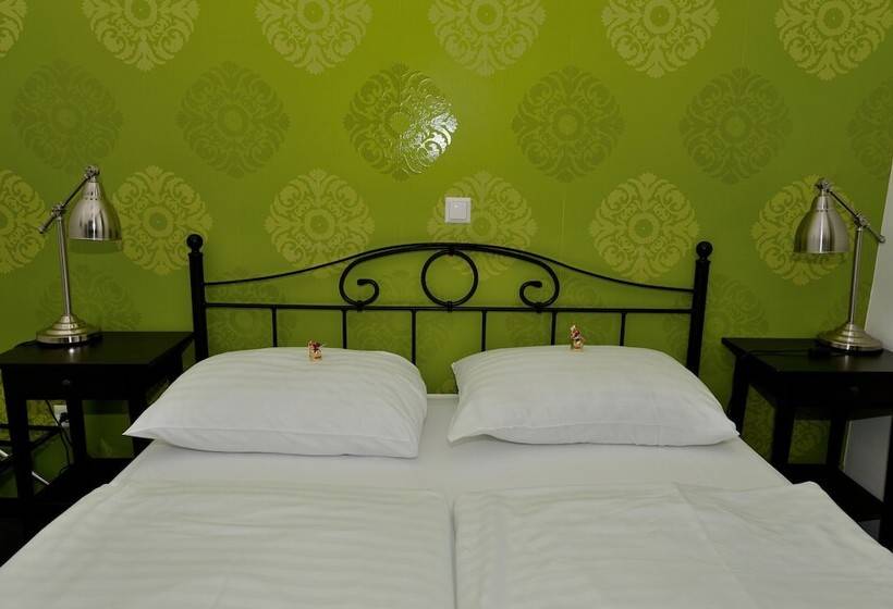 اتاق استاندارد با چشم‌انداز پارک, Penzion Vila Prešeren