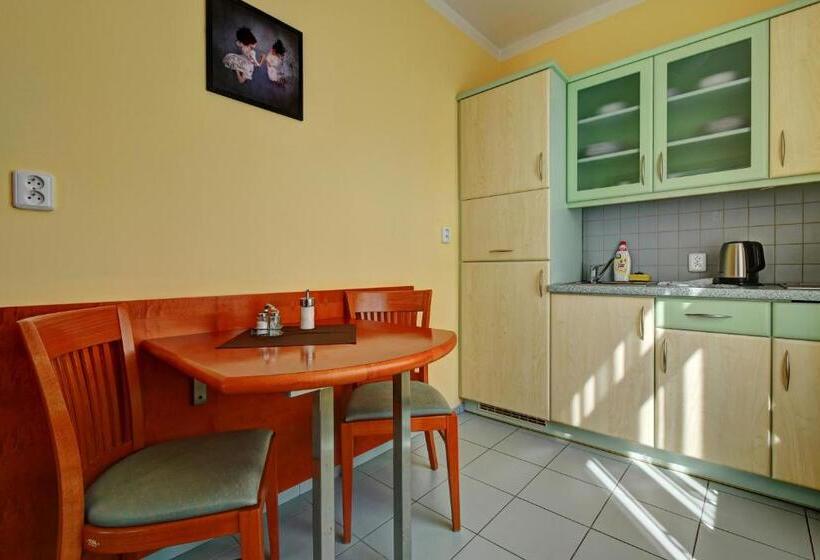 إستوديو قياسى, Wellness Hotel La Passionaria