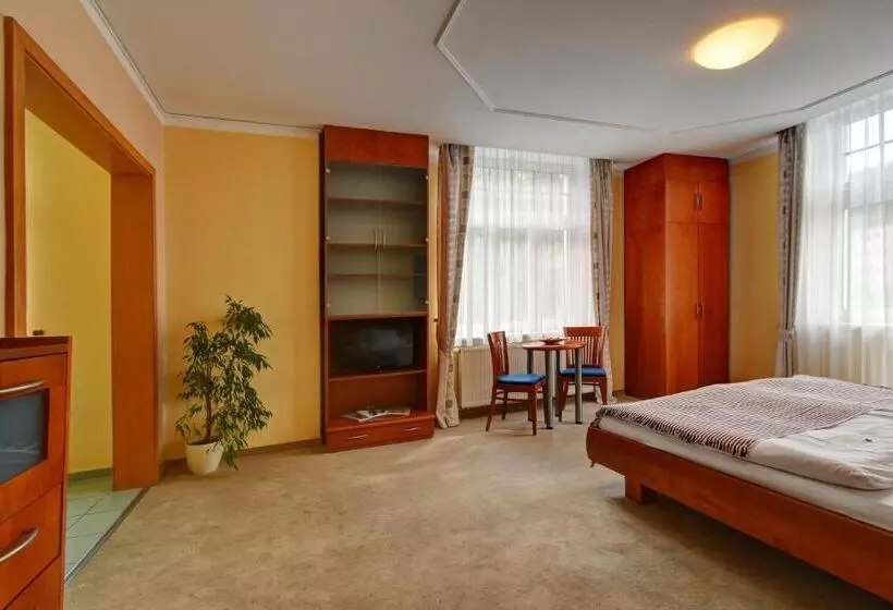 スタンダードスタジオ, Wellness Hotel La Passionaria