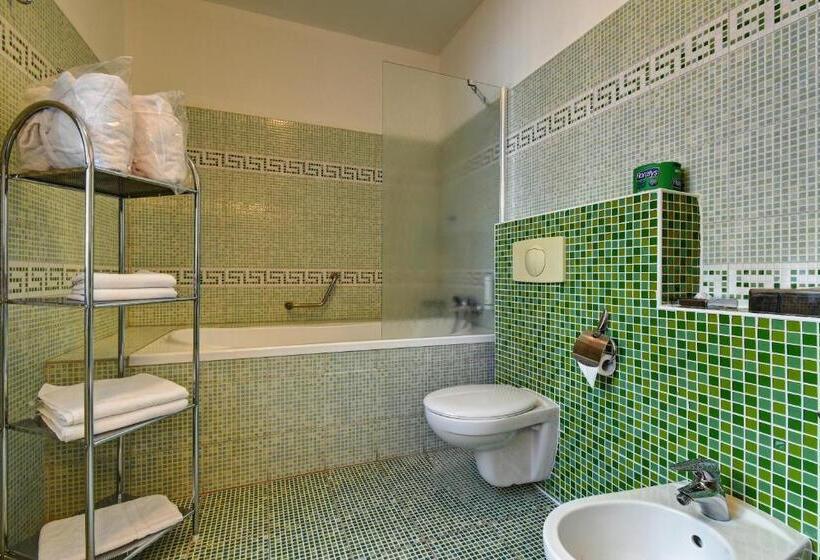 شقة غرفة واحدة, Wellness Hotel La Passionaria