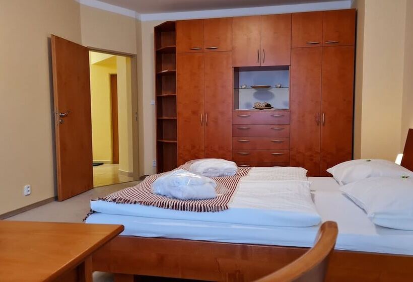 شقة غرفة واحدة, Wellness Hotel La Passionaria