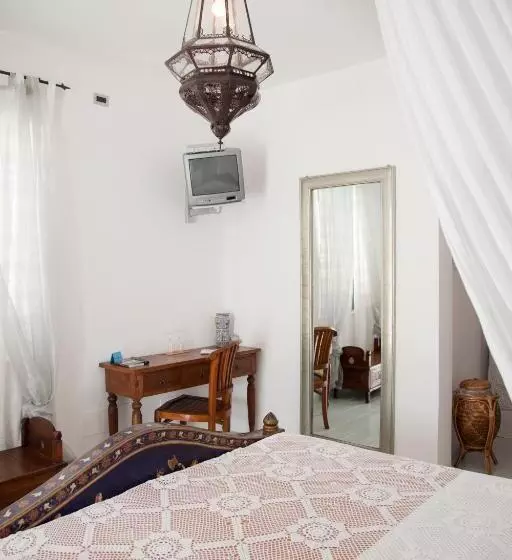 اتاق لوکس, Quartara Boutique