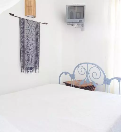 اتاق استاندارد یک نفره, Quartara Boutique