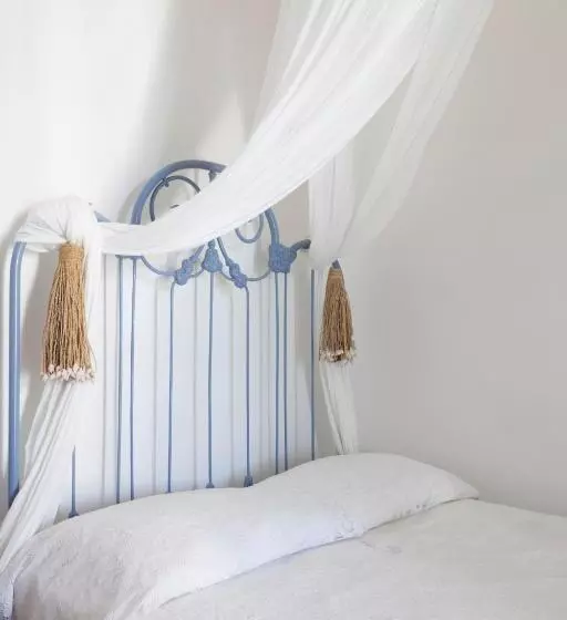 اتاق استاندارد یک نفره, Quartara Boutique