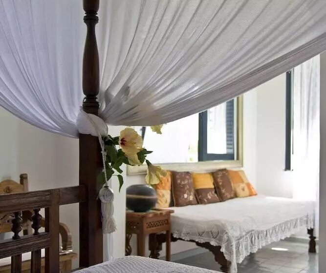 اتاق لوکس, Quartara Boutique