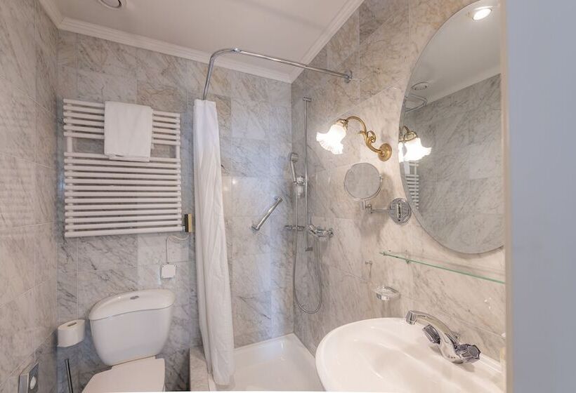 Номер Стандарт Индивидуальный, Romantik Hotel Schweizerhof & Spa