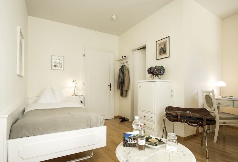 スタンダードシングルルーム, Romantik Hotel Schweizerhof & Spa