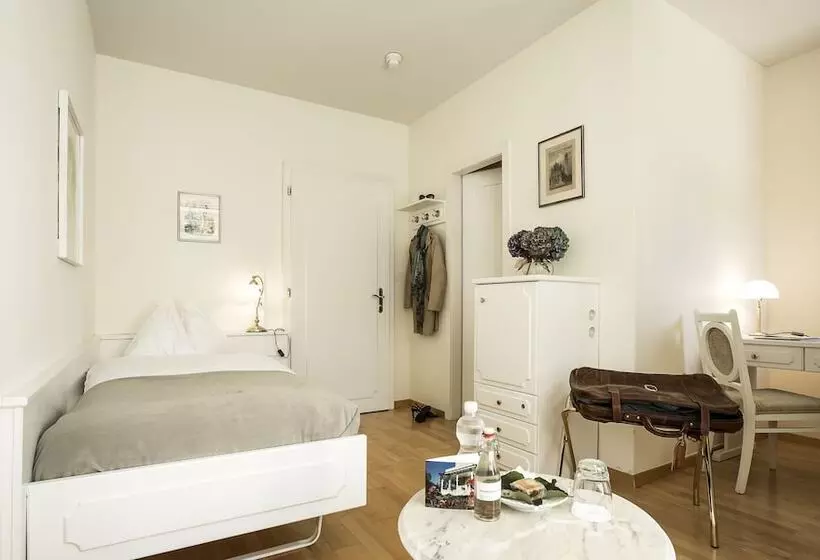 スタンダードシングルルーム, Romantik Hotel Schweizerhof & Spa