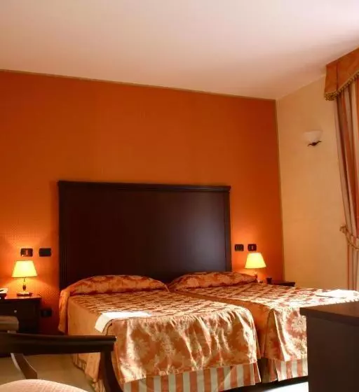 Camera Superiore, Villa Lauri