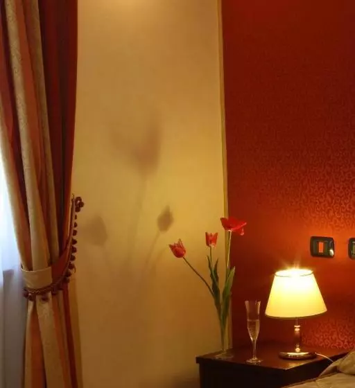 Camera Standard, Villa Lauri