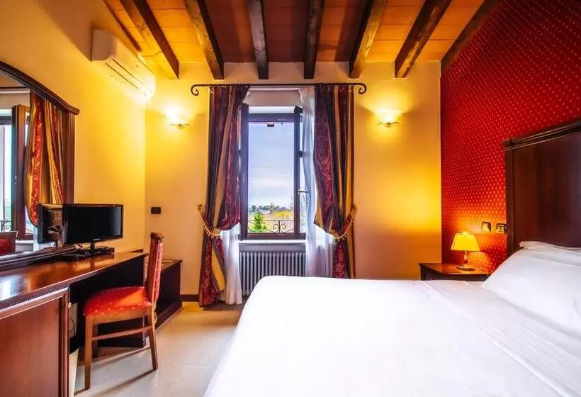 Camera Executive, Villa Lauri