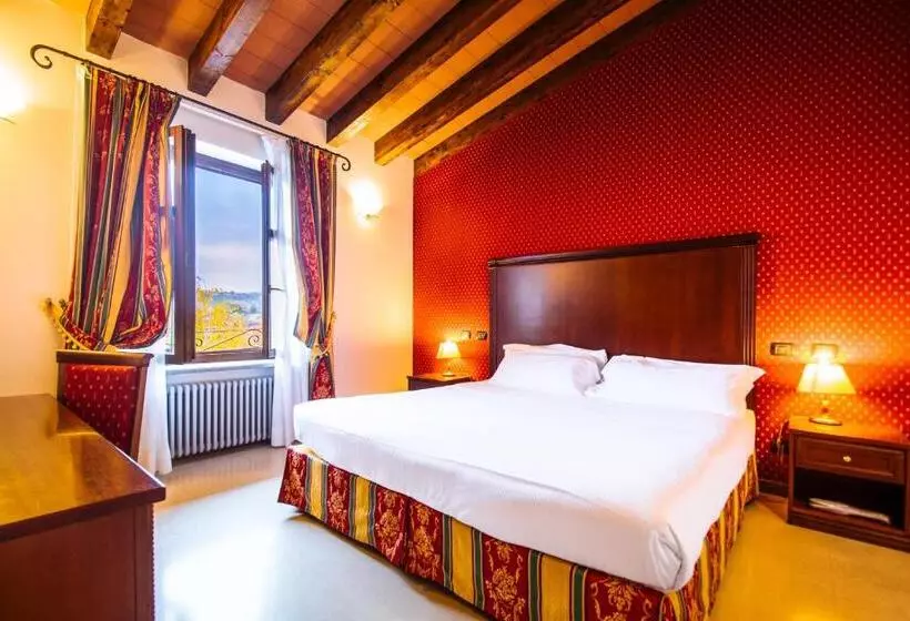 Camera Executive, Villa Lauri