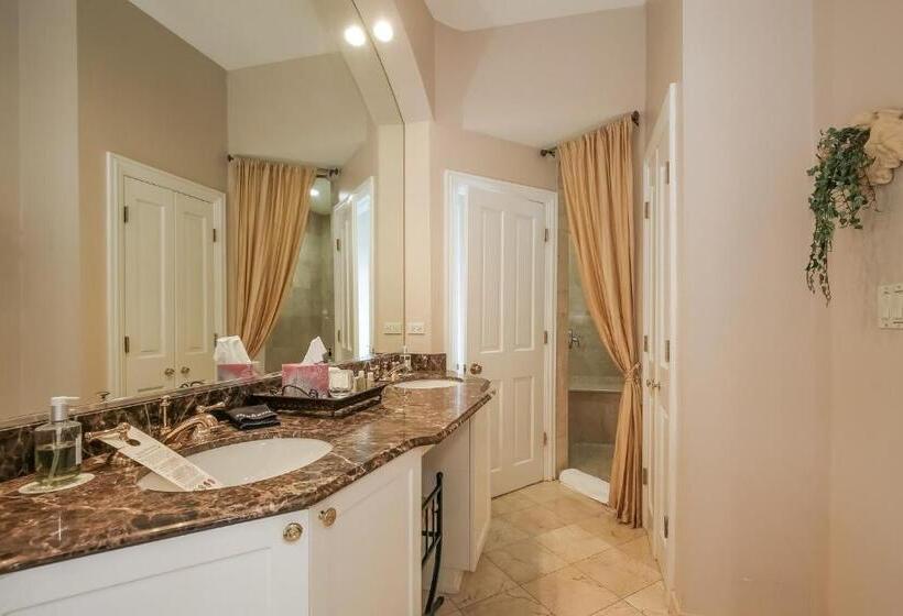 Люкс Кровать Кинг, Harvey House Bed & Breakfast