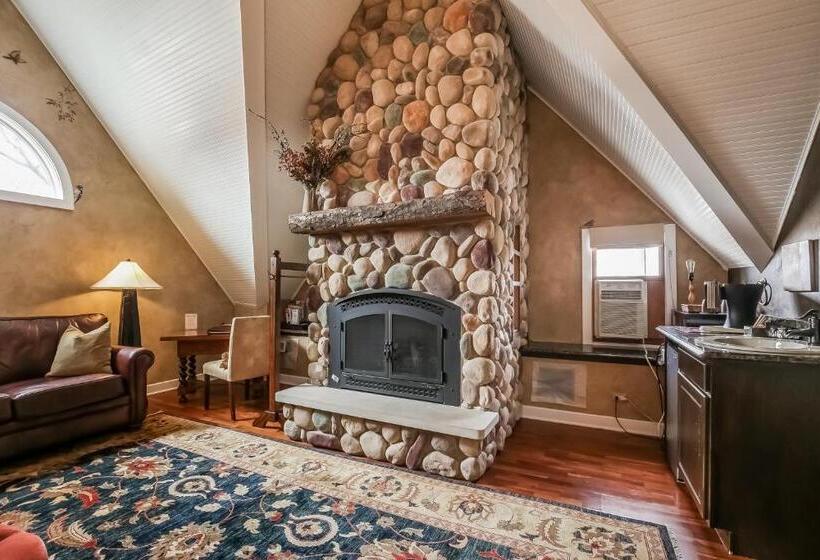 Люкс Deluxe Кровать Кинг, Harvey House Bed & Breakfast