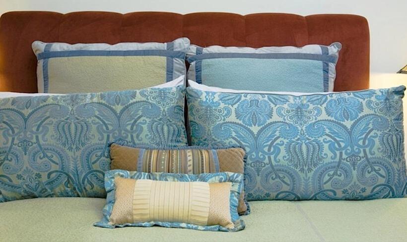 اتاق لوکس, Harvey House Bed & Breakfast