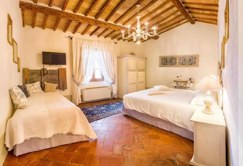 اتاق استاندارد سه نفره, Agriturismo Il Segreto Di Pietrafitta