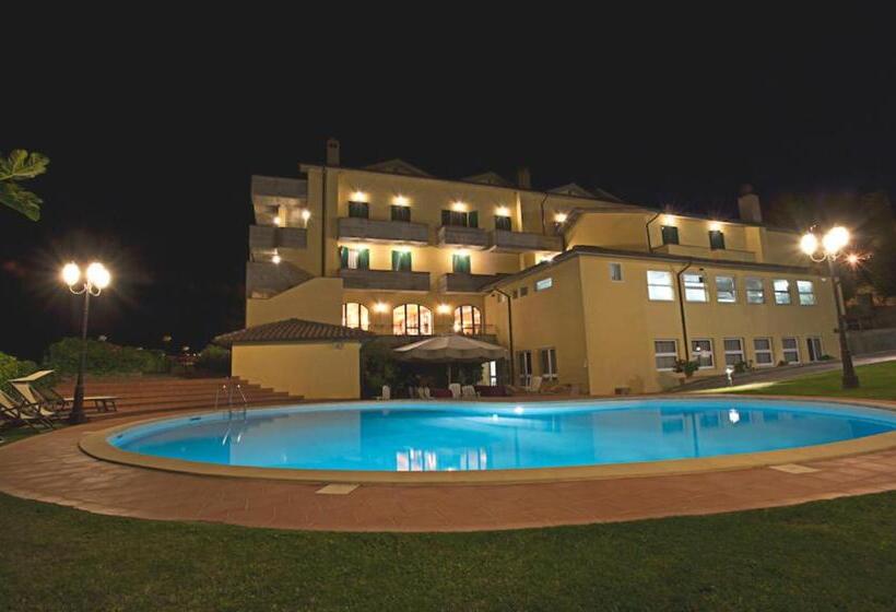 חדר סטנדרט לארבעה, Albergo La Lanterna