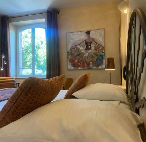 اتاق استاندارد, Auberge Du Roua