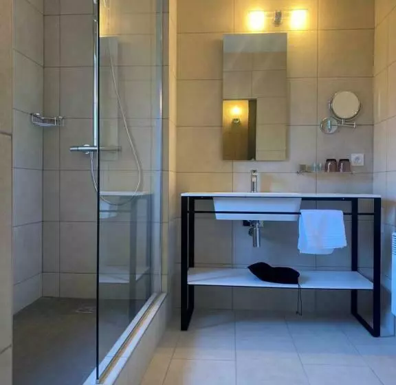 اتاق استاندارد, Auberge Du Roua