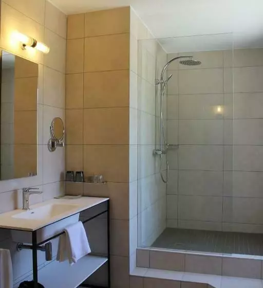 اتاق استاندارد, Auberge Du Roua