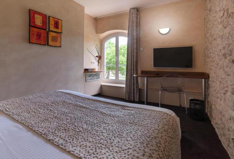 Семейный Номер, Auberge Du Roua