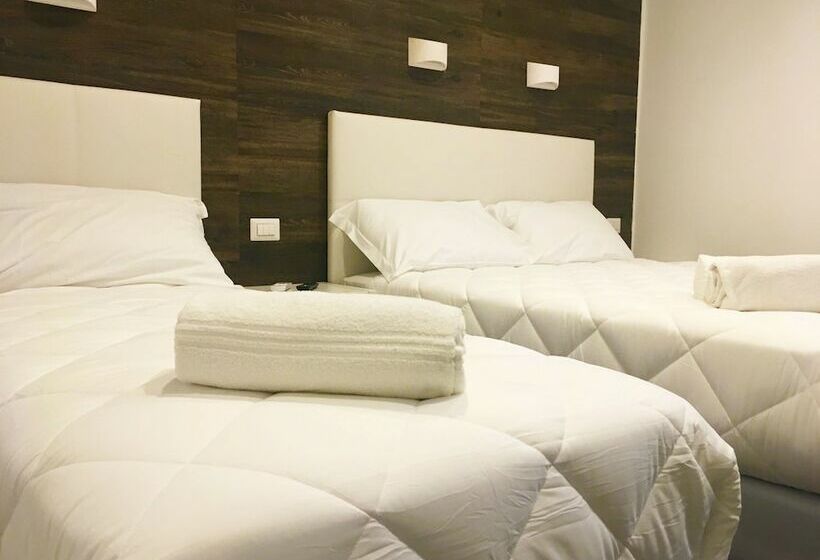 اتاق استاندارد سه نفره, Aurum Uffizi