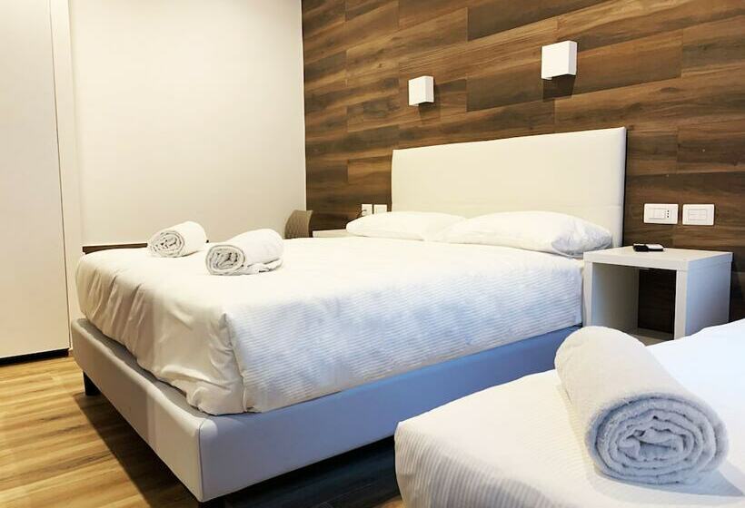 اتاق استاندارد سه نفره, Aurum Uffizi