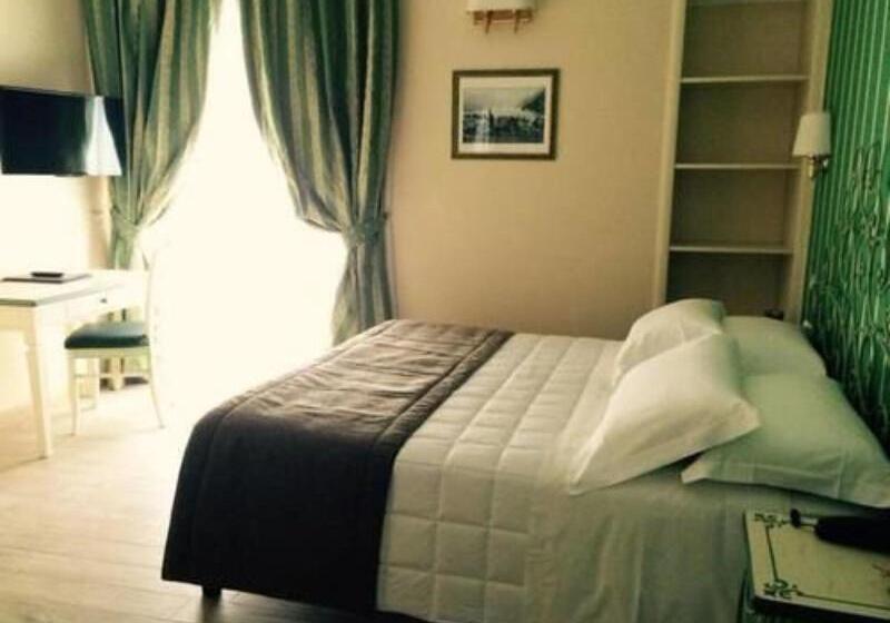 اتاق استاندارد سه نفره, Borgo Antico